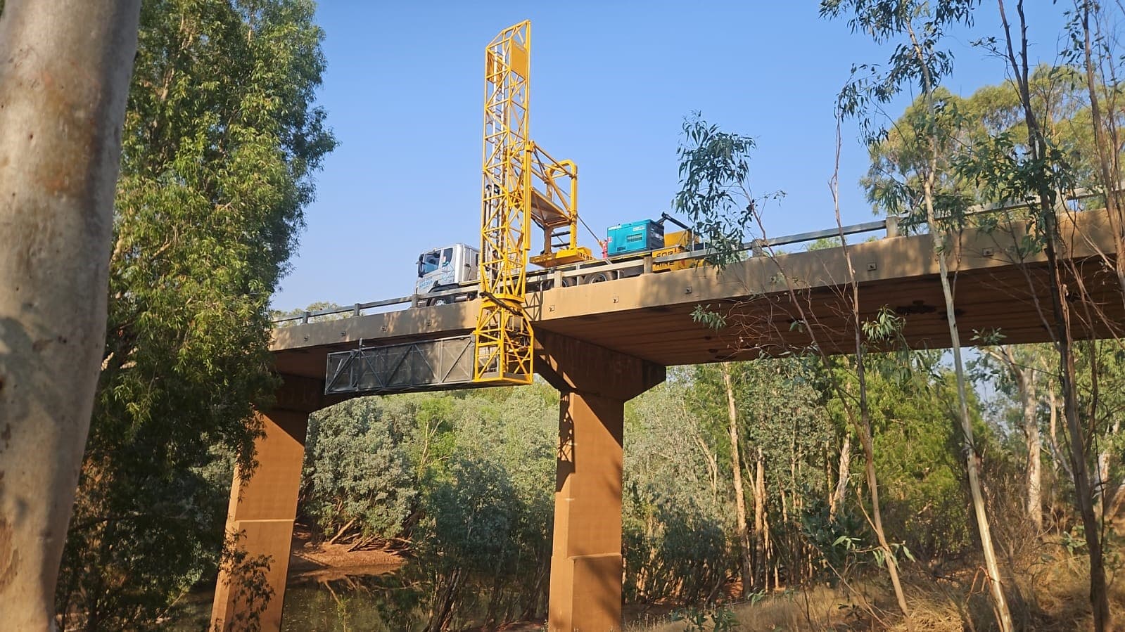 Down Under Bridge Units gallery photo 41